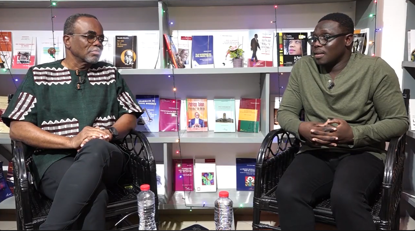 Lire la suite à propos de l’article Échange intellectuel M. Luc GNACADJA / L&rsquo;Harmattan Bénin